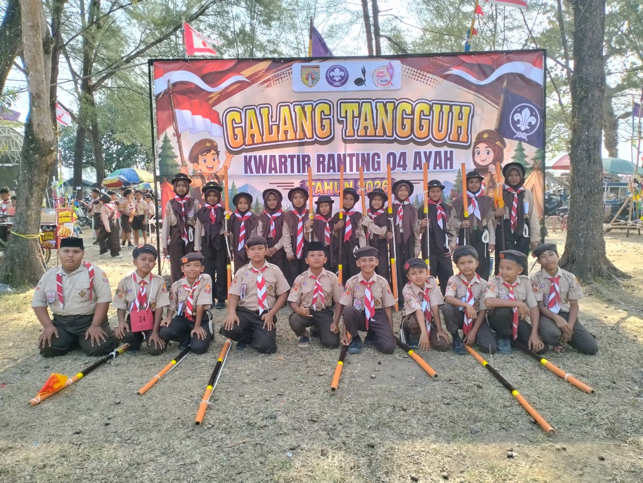 Menempa Ketangguhan di Pesisir Selatan: MI Sultan Agung 1 Kalipoh Ikuti Galang Tangguh Kwartir Ranting 04 Ayah